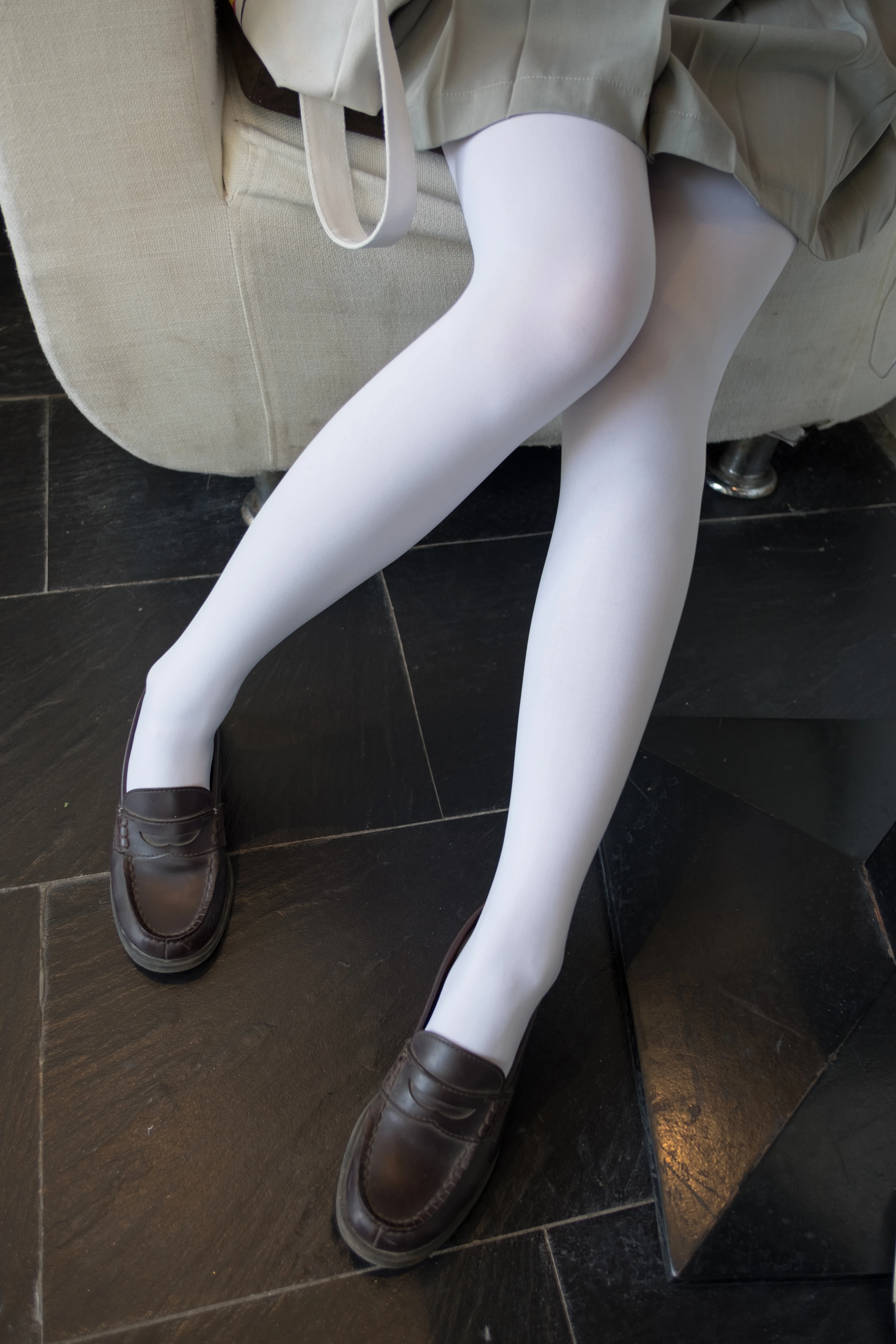 森萝财团 R15-026 [79P]插图1